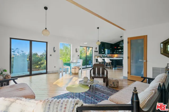 $8,800 | 20784 Medley Lane, Topanga, CA 90290