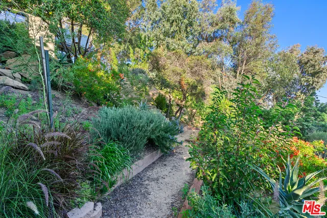 $8,800 | 20784 Medley Lane, Topanga, CA 90290