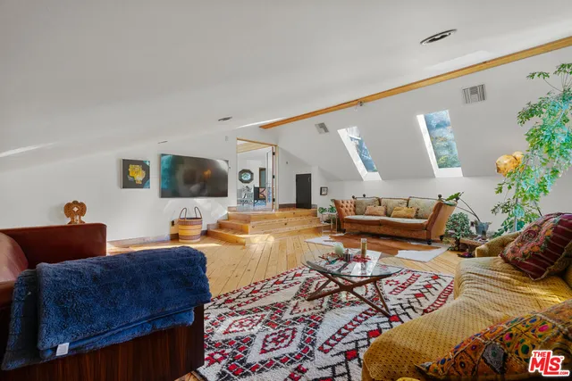 $8,800 | 20784 Medley Lane, Topanga, CA 90290