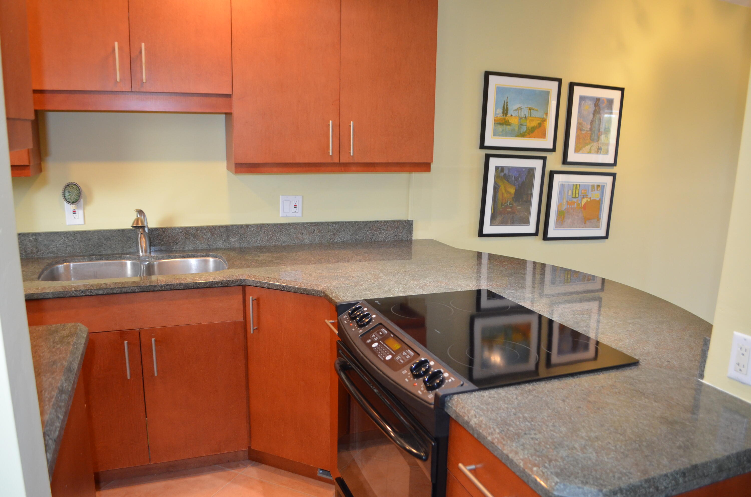 5701 Northwest 2nd Avenue, Unit 2070 Boca Raton, FL 33487 - Photo 1 of 26 Kitchen & Bar