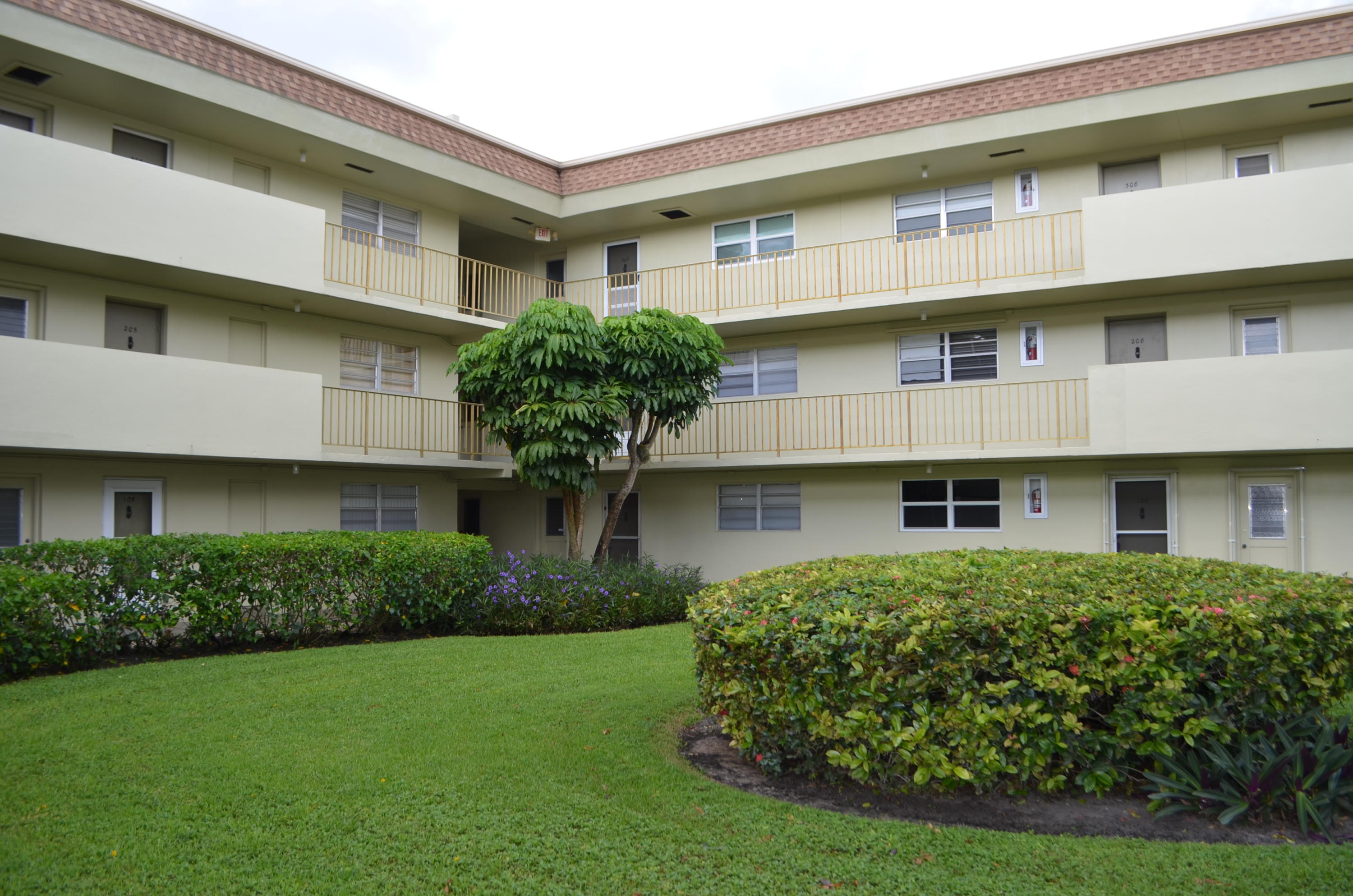 5701 Northwest 2nd Avenue, Unit 2070 Boca Raton, FL 33487 - Photo 22 of 26 Front View