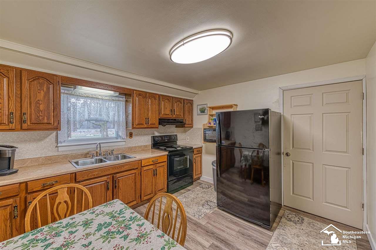 975 West Sigler Road Carleton, MI 48117 - Photo 12 of 39 Gallery Image 12