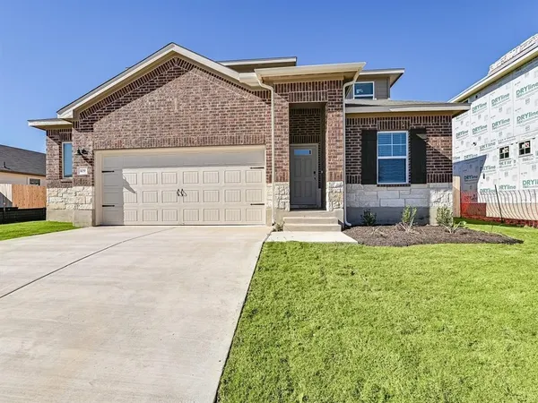 $2,350 | 109 Capella Way, Hutto, TX 78634