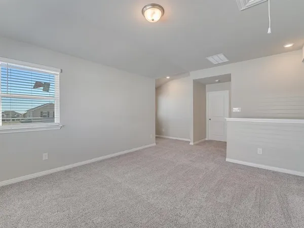 $2,350 | 109 Capella Way, Hutto, TX 78634