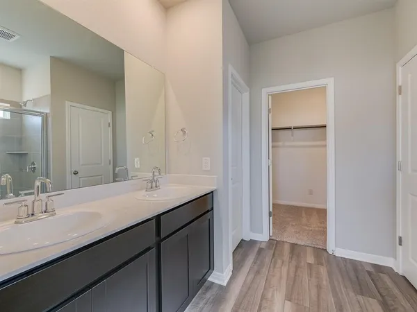 $2,350 | 109 Capella Way, Hutto, TX 78634