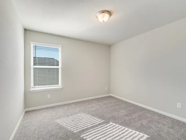 $2,350 | 109 Capella Way, Hutto, TX 78634