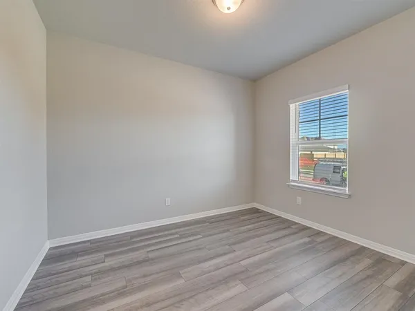 $2,350 | 109 Capella Way, Hutto, TX 78634