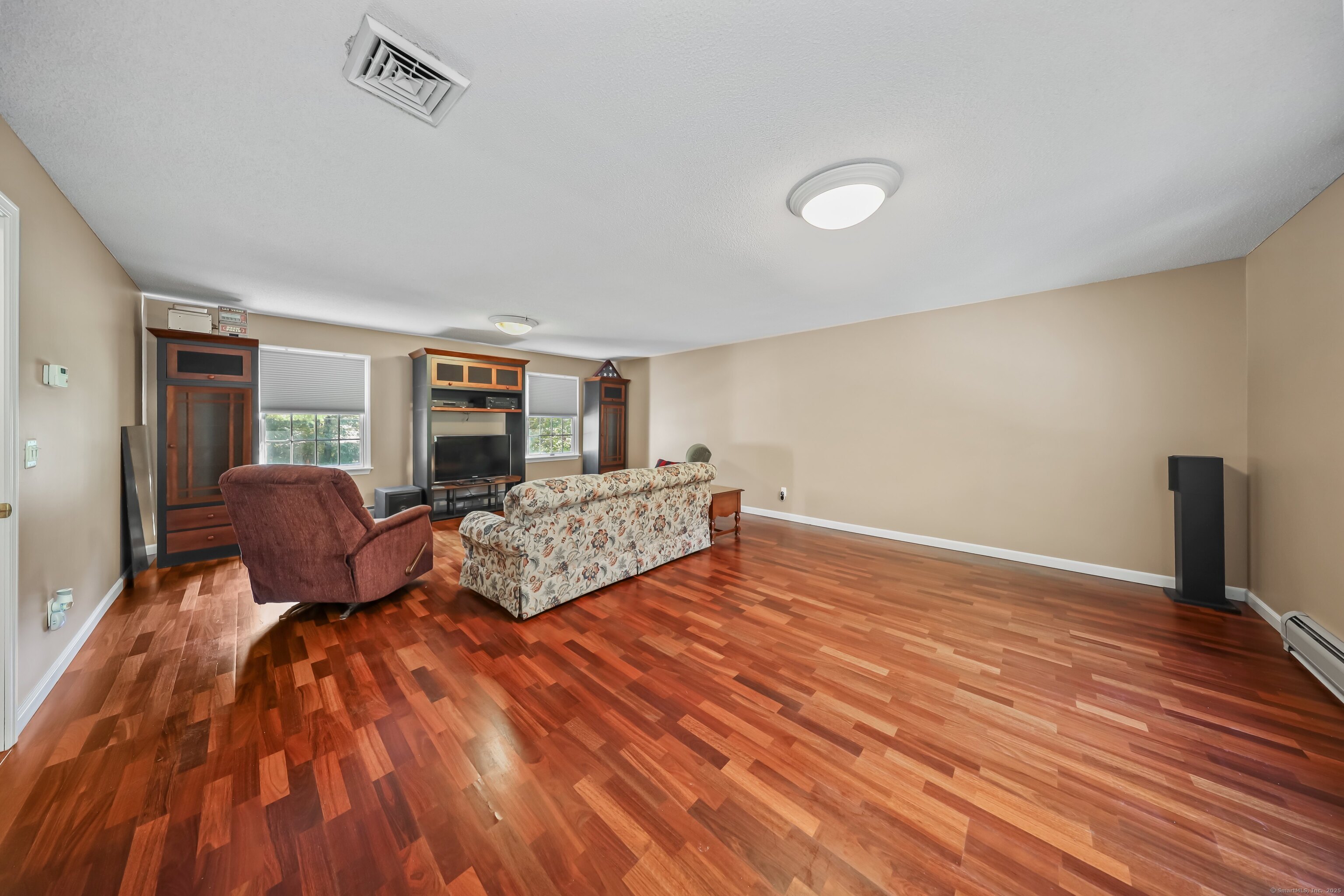 9 Melissa Lane Prospect, CT 06712 - Photo 28 of 33