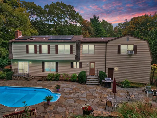 $659,000 | 9 Melissa Lane, Prospect, CT 06712