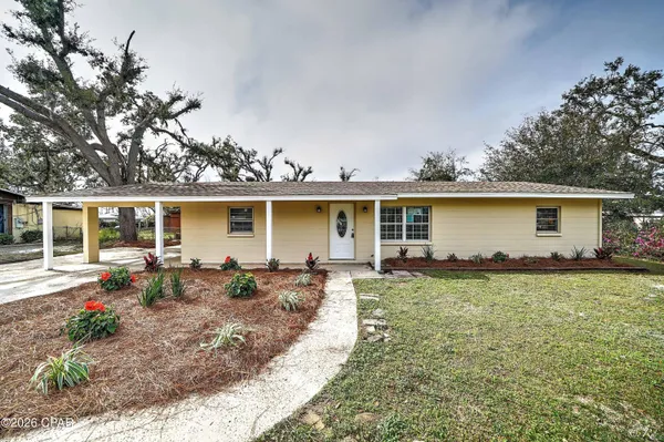 $1,975 | 1602 Montana Avenue, Lynn Haven, FL 32444