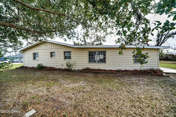 $1,975 | 1602 Montana Avenue, Lynn Haven, FL 32444