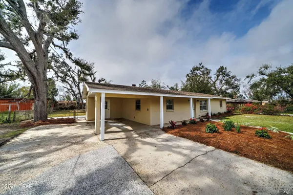 $1,975 | 1602 Montana Avenue, Lynn Haven, FL 32444