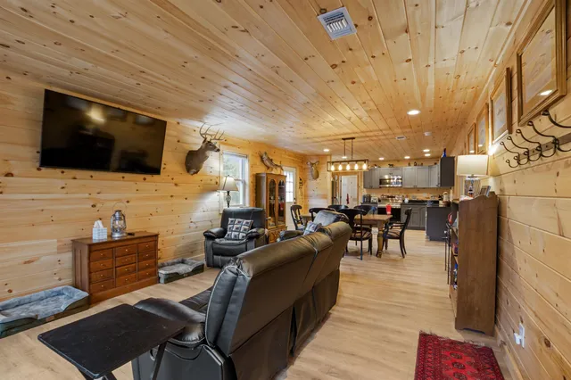 $449,500 | 130 Poisson Drive, Canaan, VT 05903