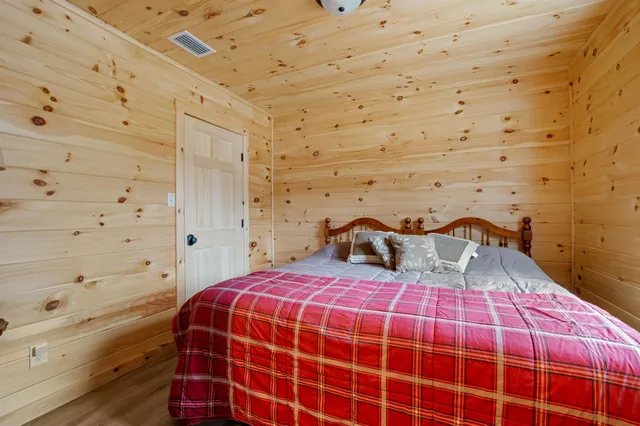 $449,500 | 130 Poisson Drive, Canaan, VT 05903