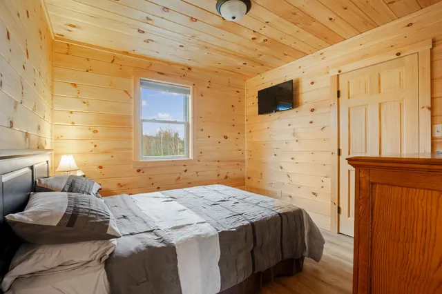 $449,500 | 130 Poisson Drive, Canaan, VT 05903