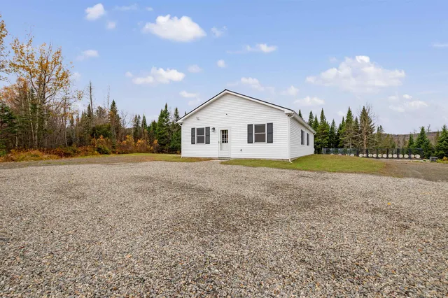 $449,500 | 130 Poisson Drive, Canaan, VT 05903