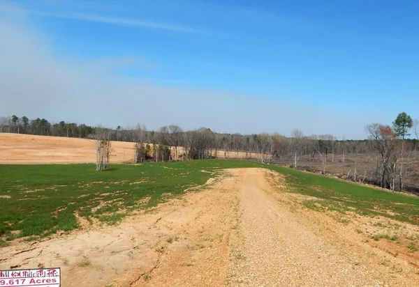 $97,900 | 688 Graysport Crossing Road, Gore Springs, MS 38929