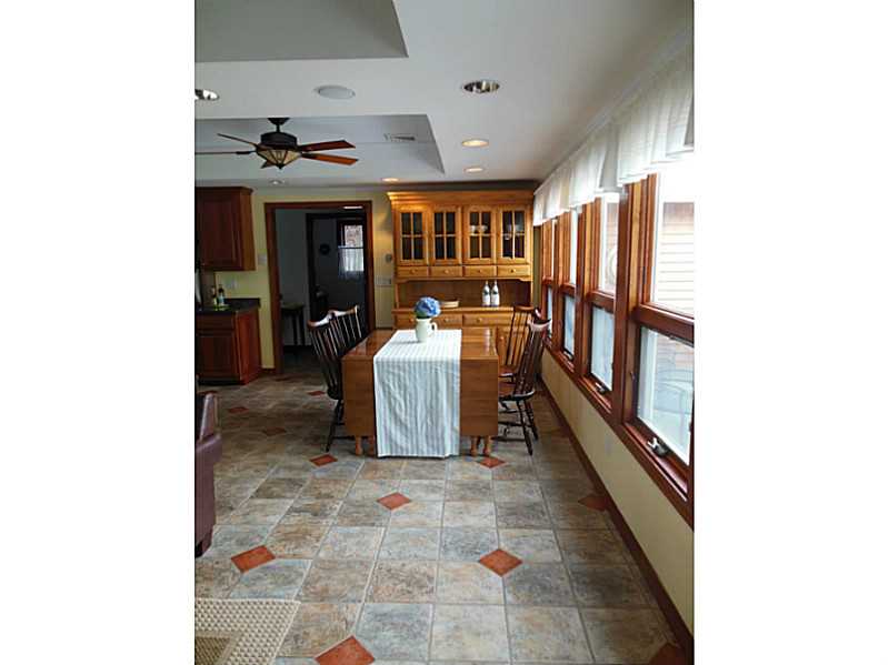 66 Point Road Portsmouth, RI 02871 - Photo 9 of 19 Dining Room.