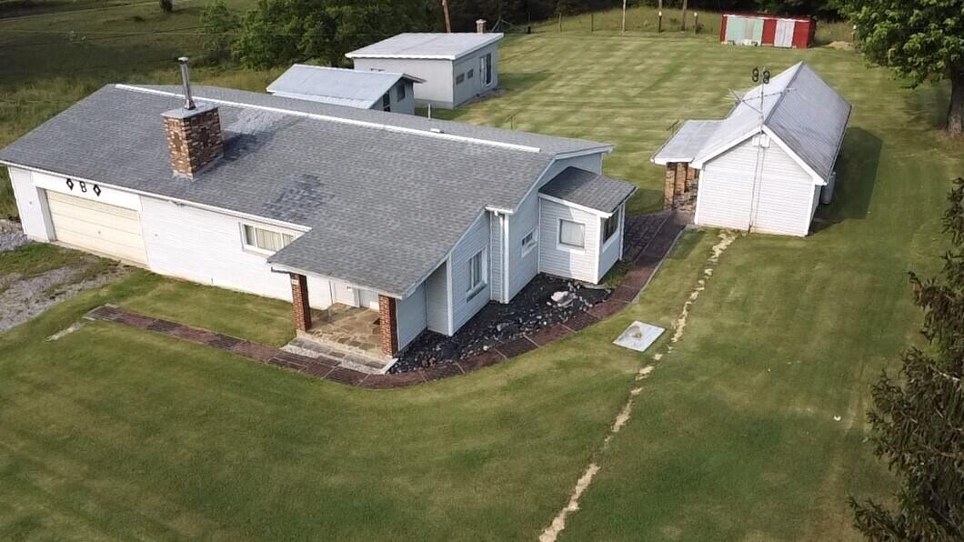 391 Sunset View Road Peterstown, WV 24963 - Photo 7 of 40 Gallery Image 7