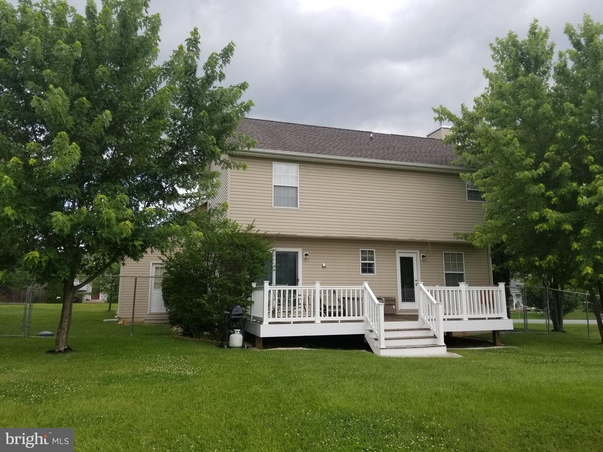 53 Thumper Drive Ranson, WV 25438 - Photo 3 of 13 Exterior (Rear)