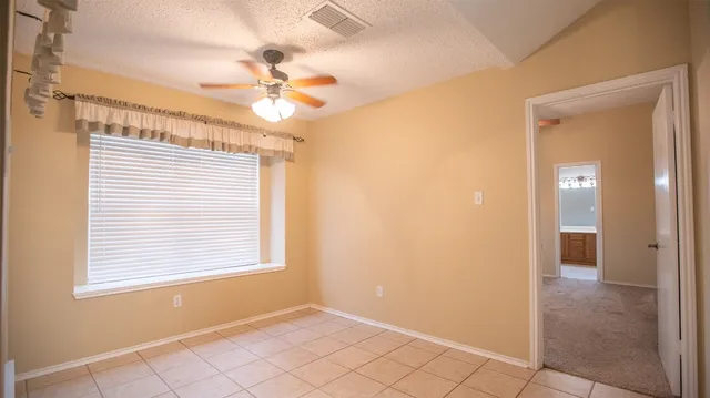 $1,950 | 401 Parkview Drive, Pflugerville, TX 78660