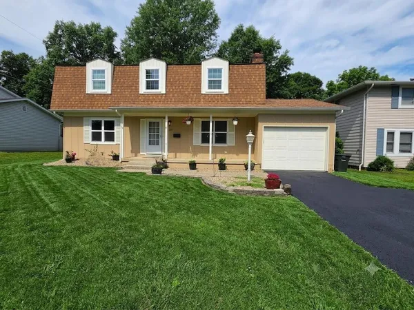 $299,900 | 909 Brice Road, Reynoldsburg, OH 43068