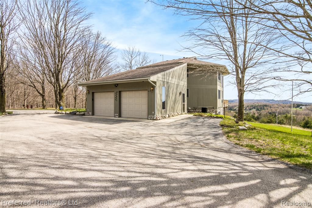 1693 Elm Road Road Frankfort, MI 49635 - Photo 4 of 58