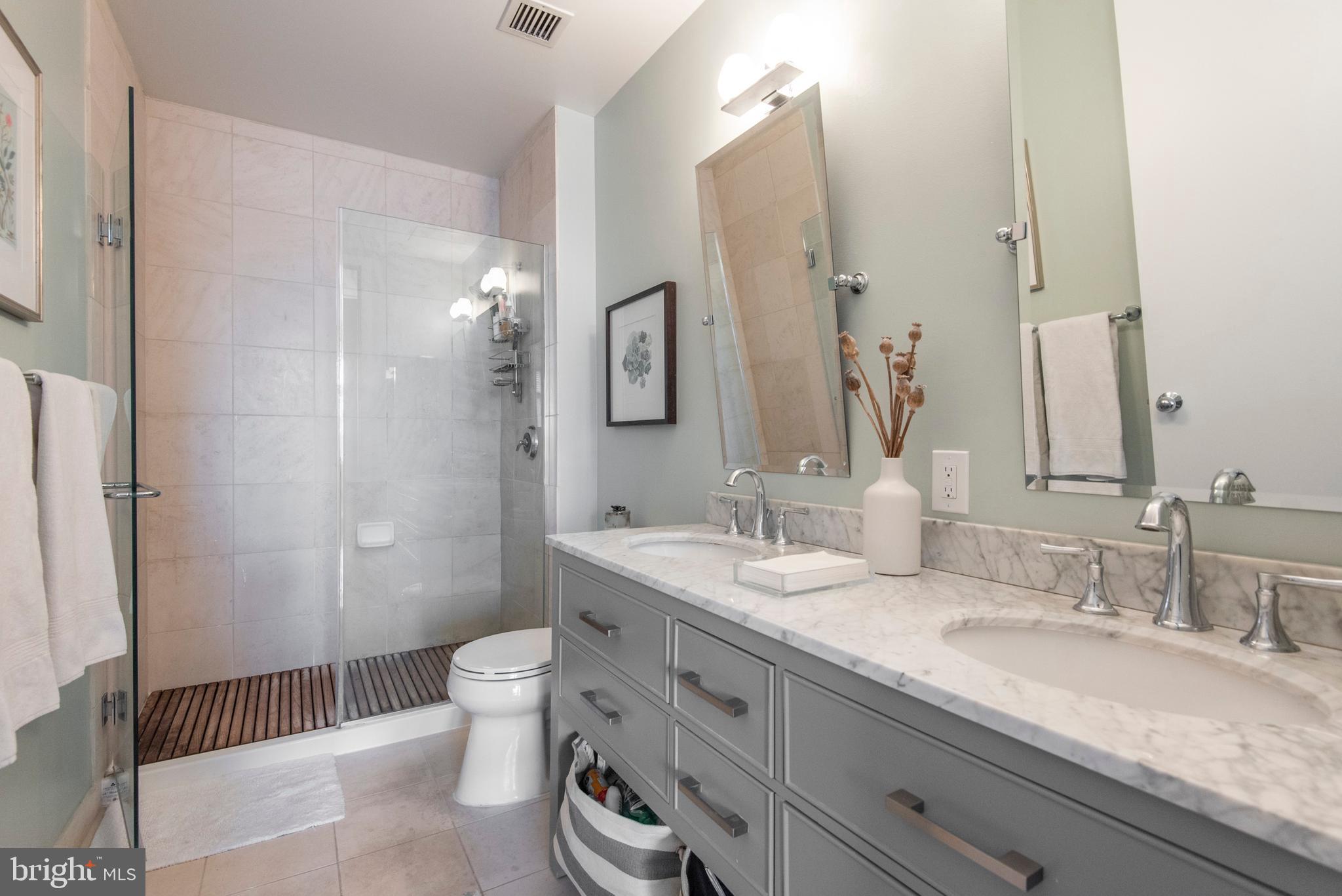 1900 Hamilton Street, Unit 702 Philadelphia, PA 19130 - Photo 18 of 44