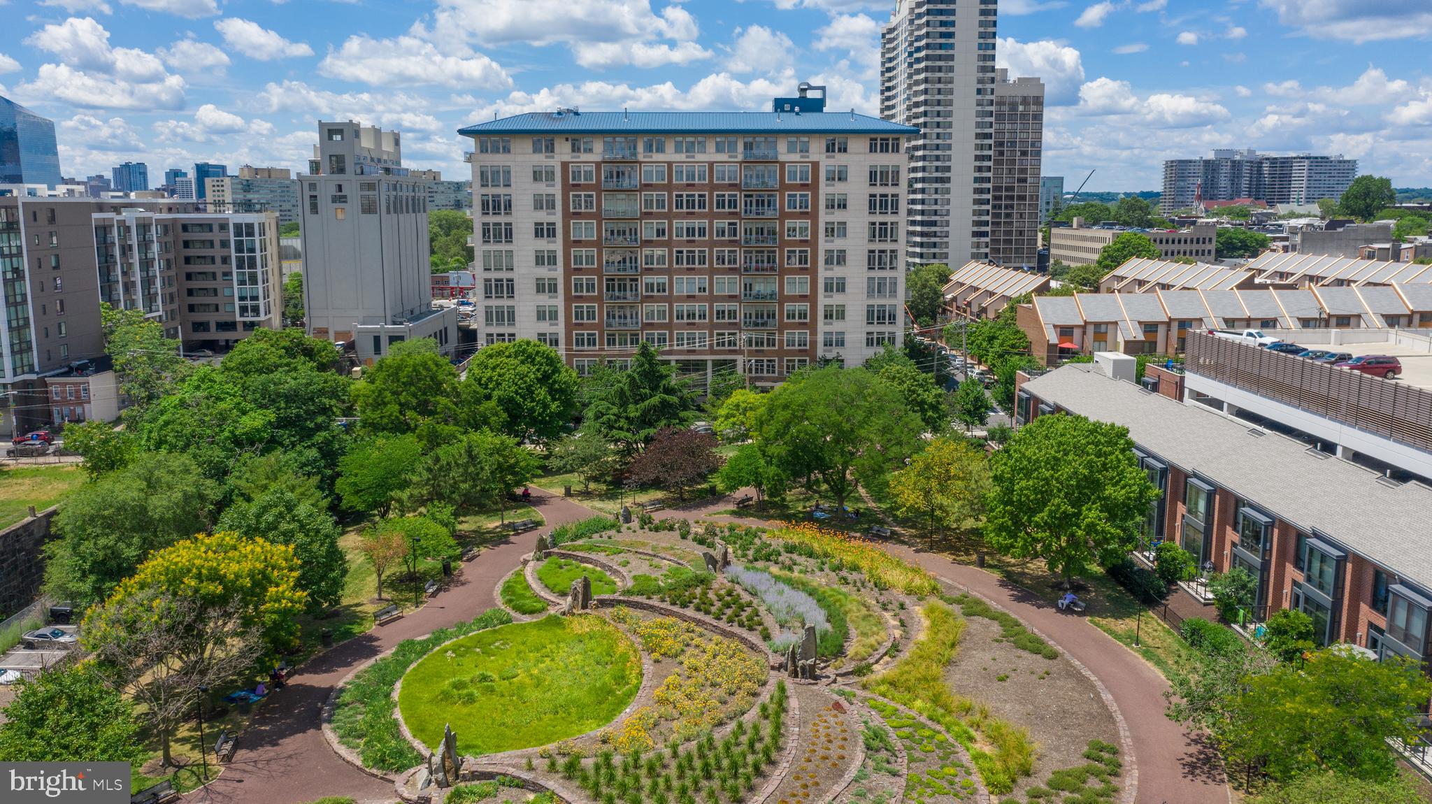 1900 Hamilton Street, Unit 702 Philadelphia, PA 19130 - Photo 30 of 44