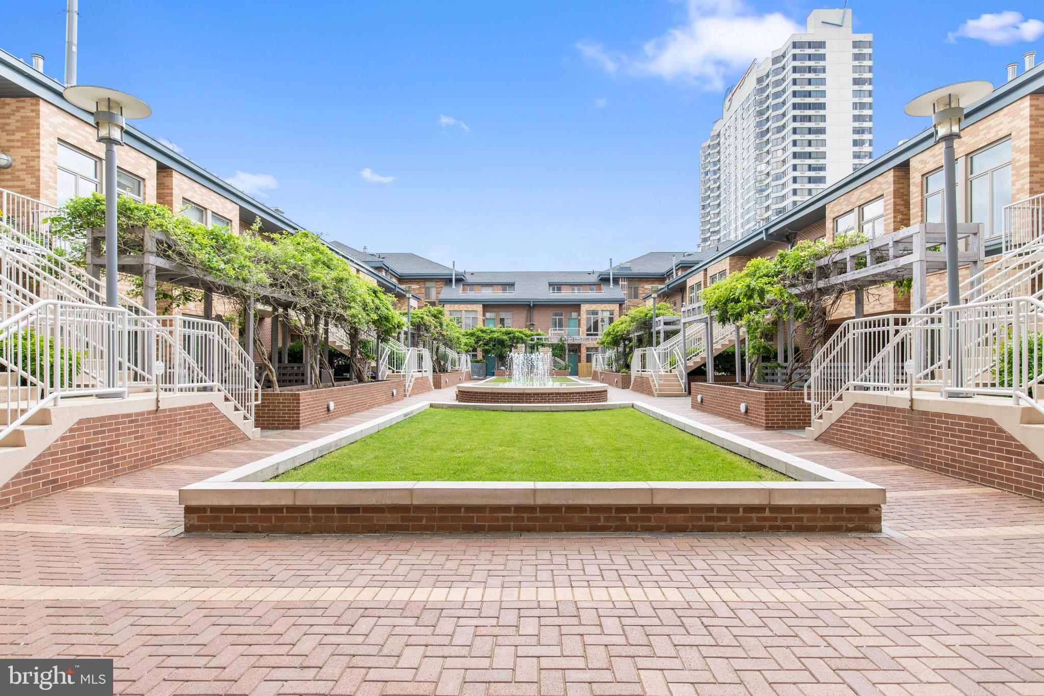 1900 Hamilton Street, Unit 702 Philadelphia, PA 19130 - Photo 38 of 44