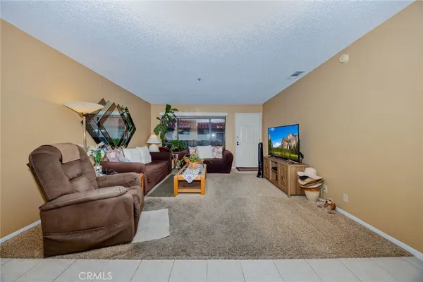 $245,000 | 43195 Andrade Avenue, Unit L, Hemet, CA 92544