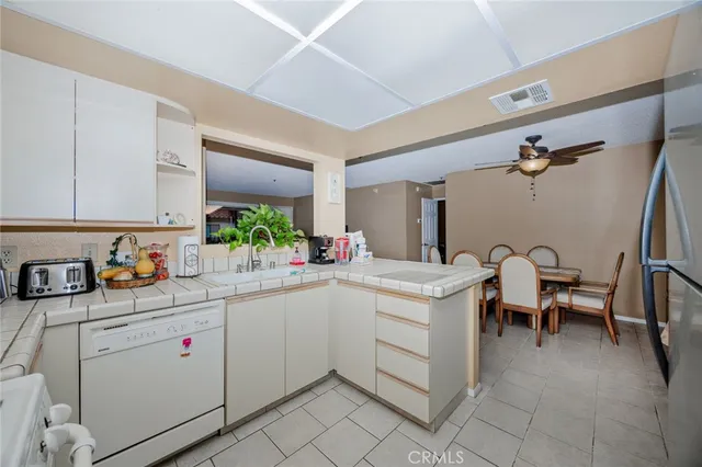 $250,000 | 43195 Andrade Avenue, Unit L, Hemet, CA 92544