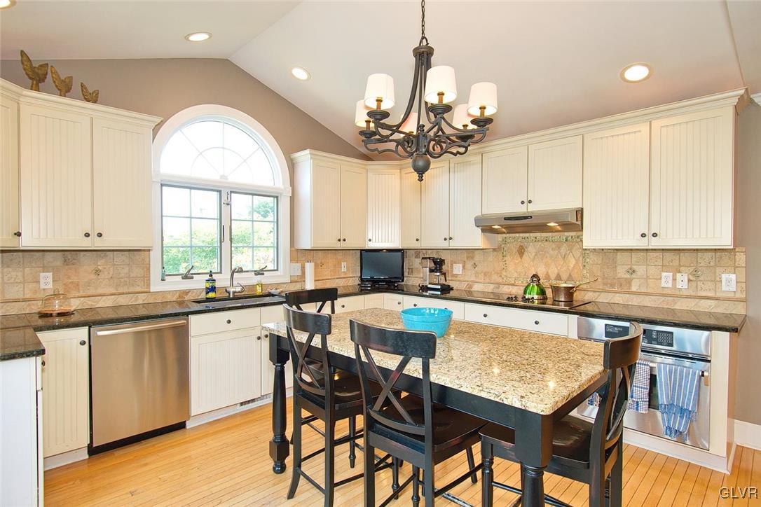 3502 Margate Road Bethlehem, PA 18020 - Photo 18 of 44 Gallery Image 18