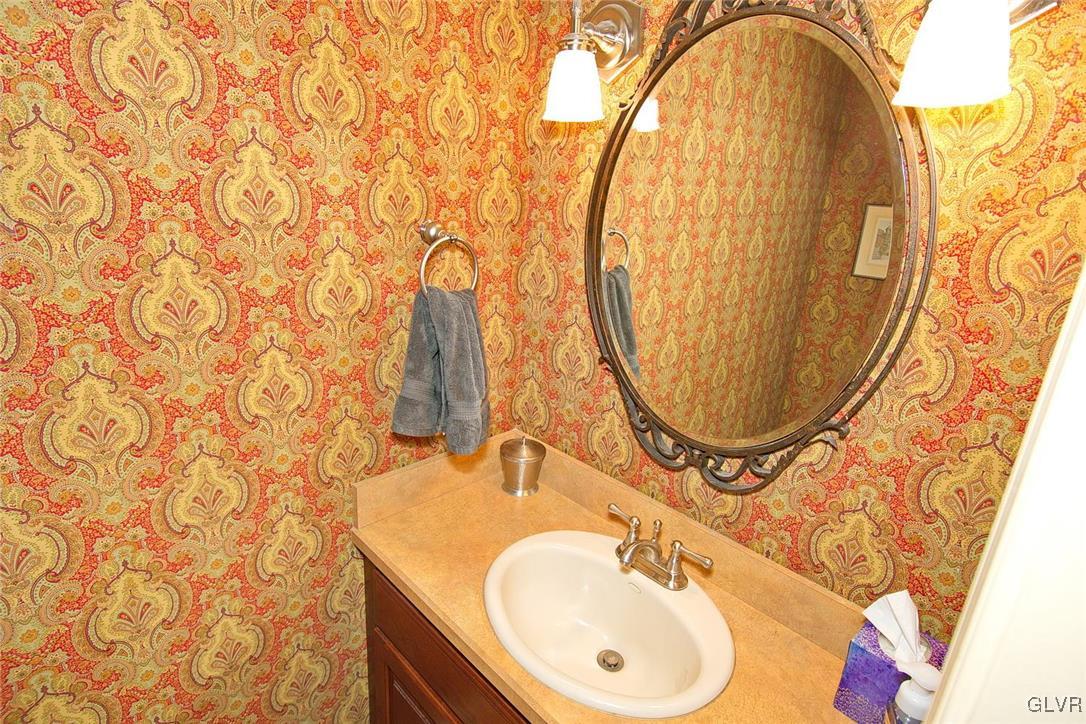 3502 Margate Road Bethlehem, PA 18020 - Photo 23 of 44 Gallery Image 23