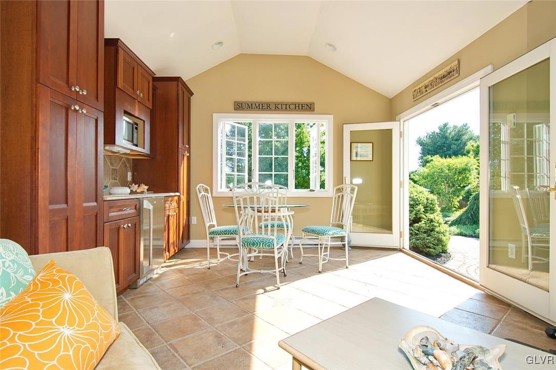 3502 Margate Road Bethlehem, PA 18020 - Photo 10 of 44 Gallery Image 10