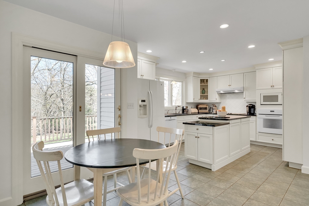 106 Grove Street Lexington, MA 02420 - Photo 8 of 42