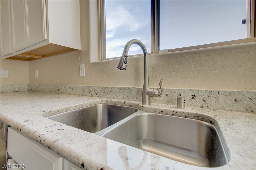 855 Earth Luster Road Las Vegas, NV 89178 - Photo 11 of 42 Gallery Image 11