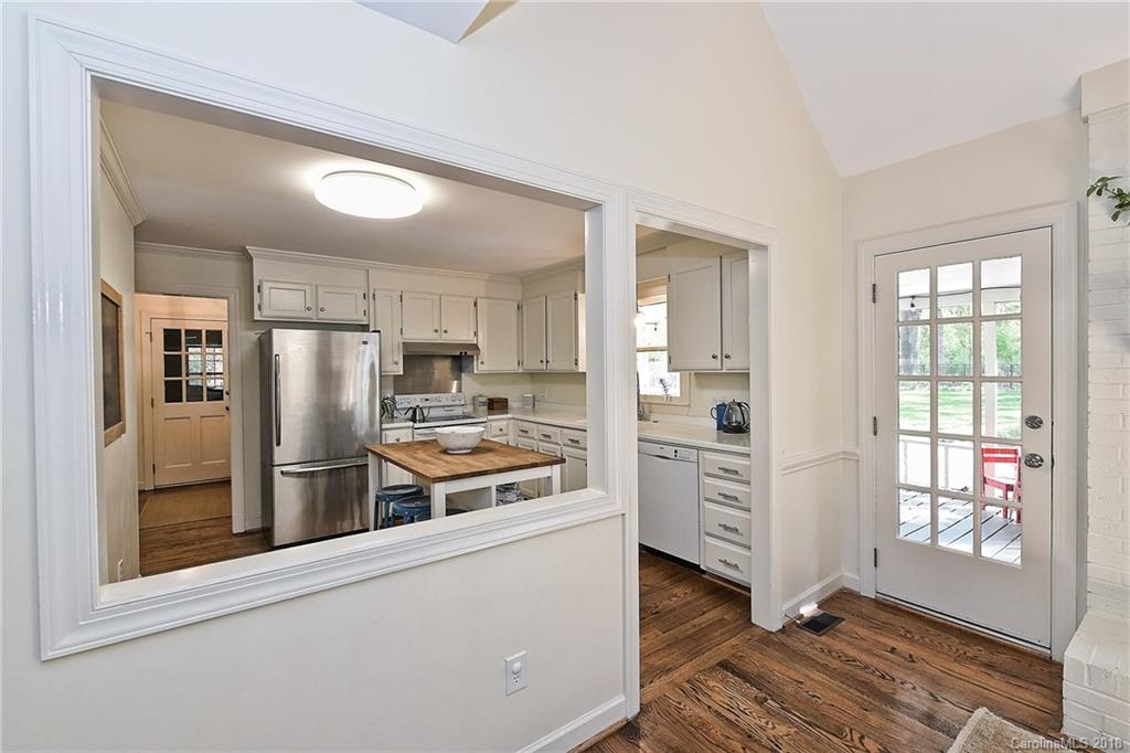 329 Bubbling Well Road Matthews, NC 28105 - Photo 16 of 36 Gallery Image 16