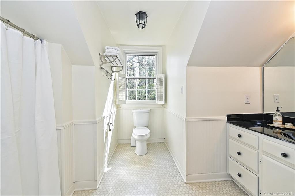 329 Bubbling Well Road Matthews, NC 28105 - Photo 24 of 36 Gallery Image 24