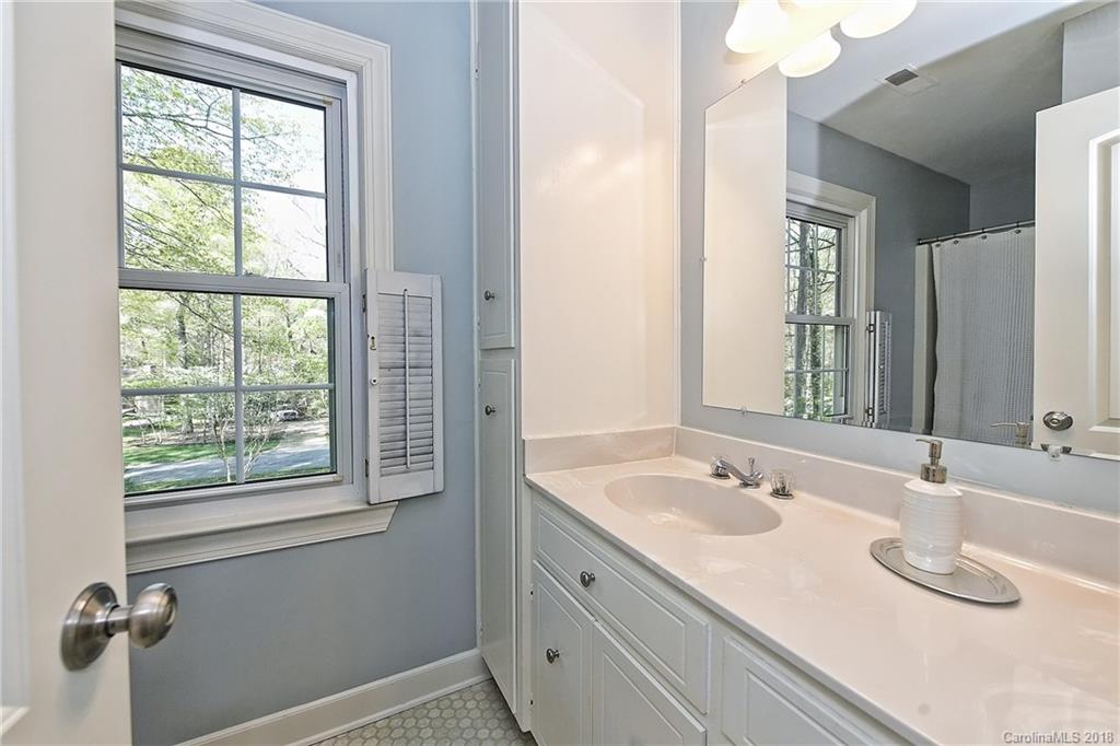 329 Bubbling Well Road Matthews, NC 28105 - Photo 27 of 36 Gallery Image 27