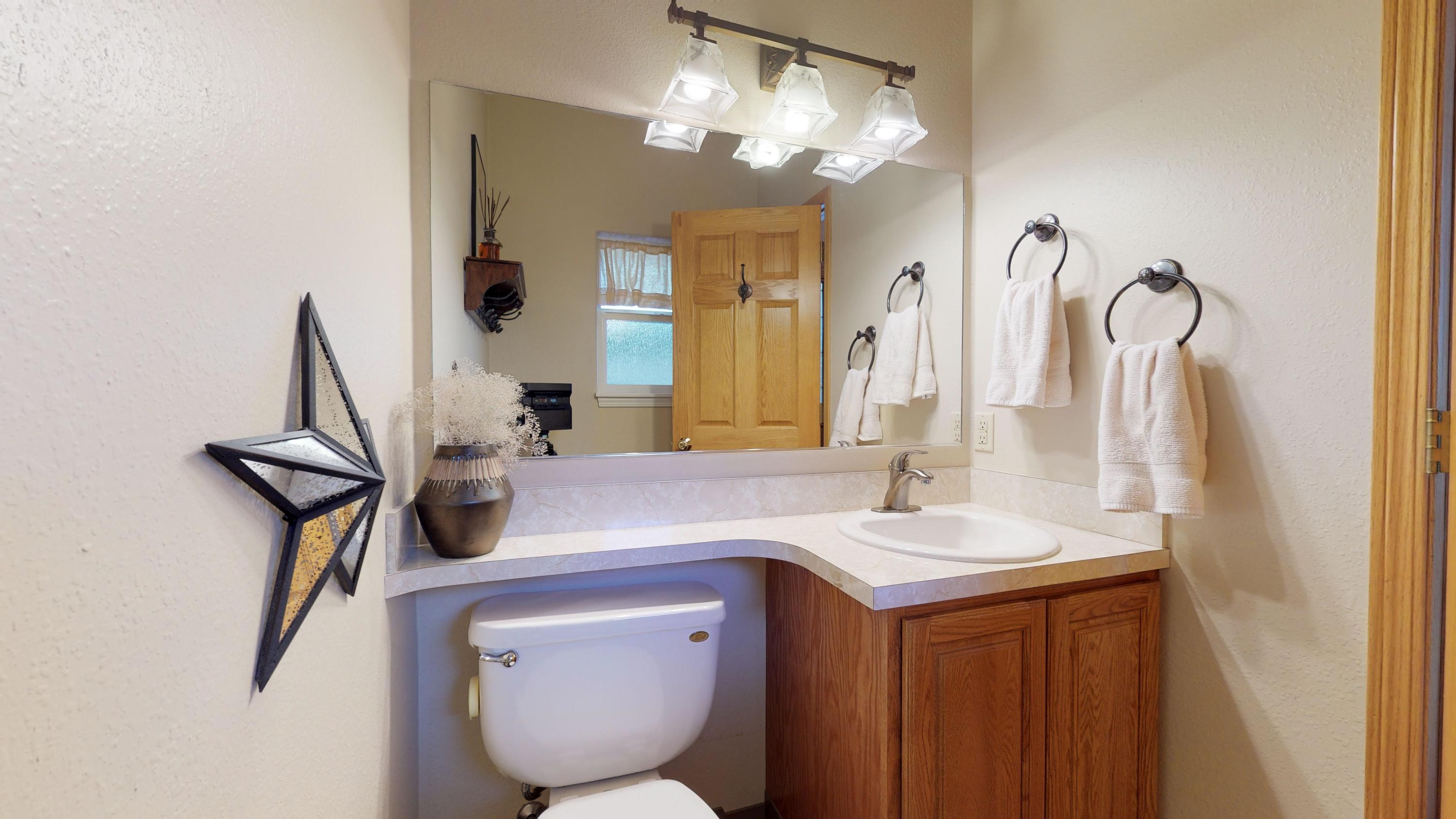 157 Grayland Heights Road Rio Dell, CA 95562 - Photo 10 of 29