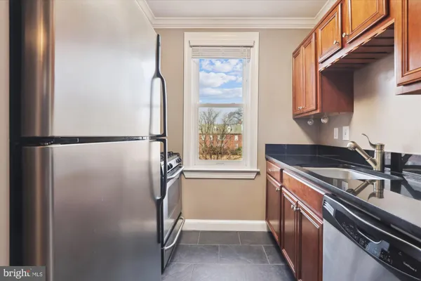 $1,600 | 906 South Washington Street, Unit 313, Alexandria, VA 22314