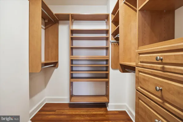 $1,600 | 906 South Washington Street, Unit 313, Alexandria, VA 22314