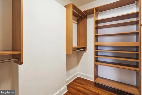 $1,600 | 906 South Washington Street, Unit 313, Alexandria, VA 22314