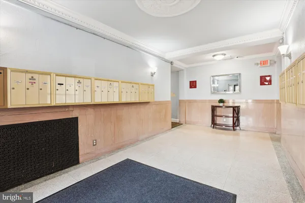 $1,600 | 906 South Washington Street, Unit 313, Alexandria, VA 22314