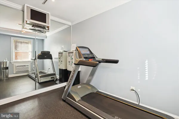 $1,600 | 906 South Washington Street, Unit 313, Alexandria, VA 22314