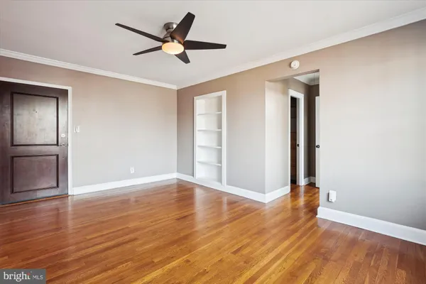 $1,600 | 906 South Washington Street, Unit 313, Alexandria, VA 22314