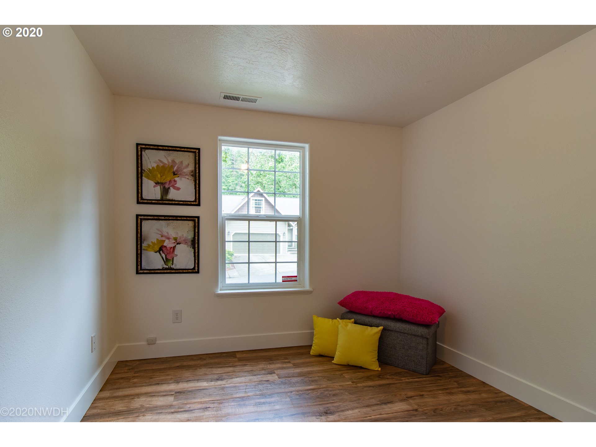 964 South 69th Place Springfield, OR 97478 - Photo 22 of 27