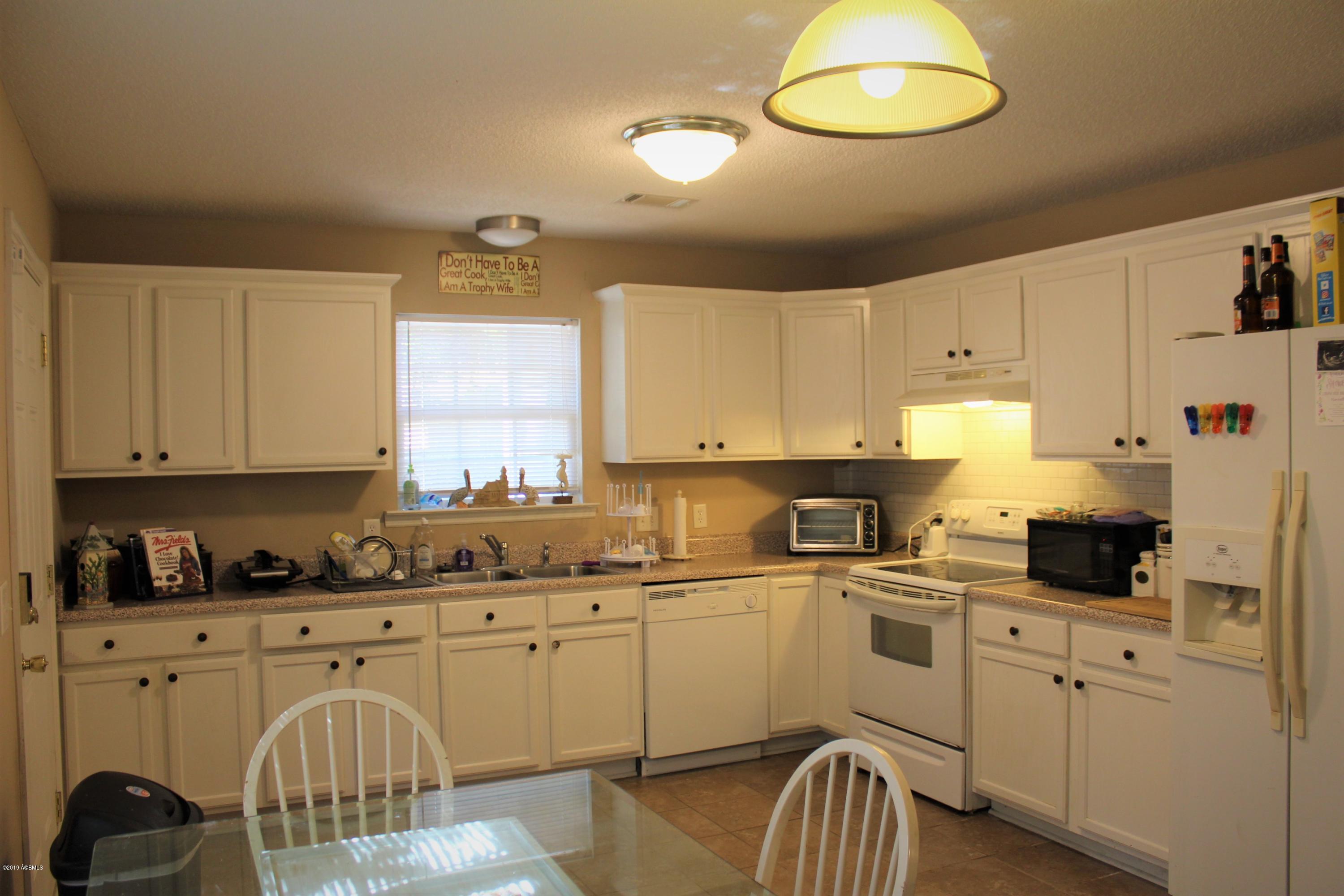 68 Mroz Road Beaufort, SC 29906 - Photo 6 of 16 IMG_5282