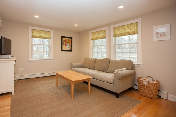7 Bayberry Road Hingham, MA 02043 - Photo 8 of 19 Gallery Image 8
